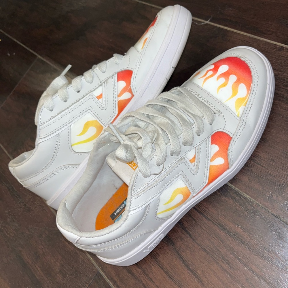 Vans flame women’s size 8